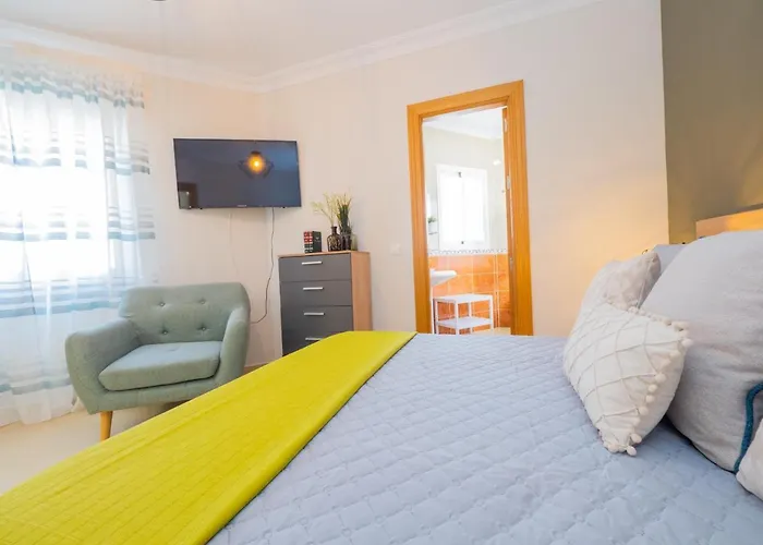 Cubo\'S Liberty Apartment