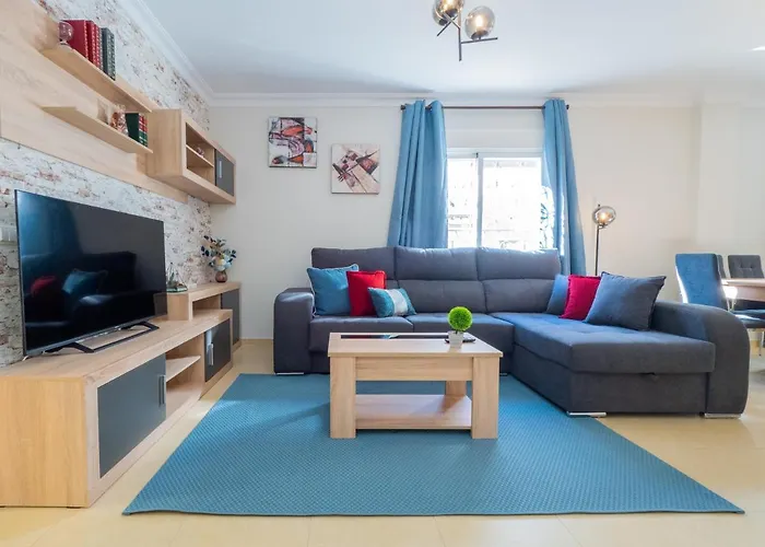 Cubo\'S Liberty Apartment